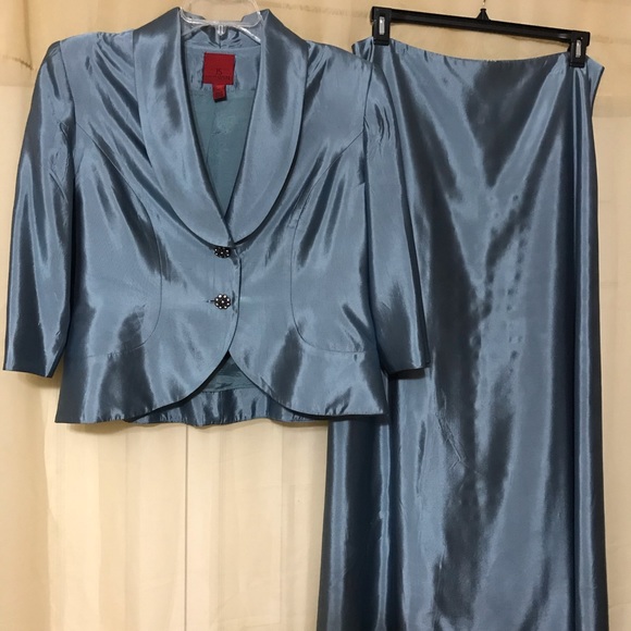 JS Collection skirt suite size 14 with beautiful rhinestones buttons - Picture 2 of 10